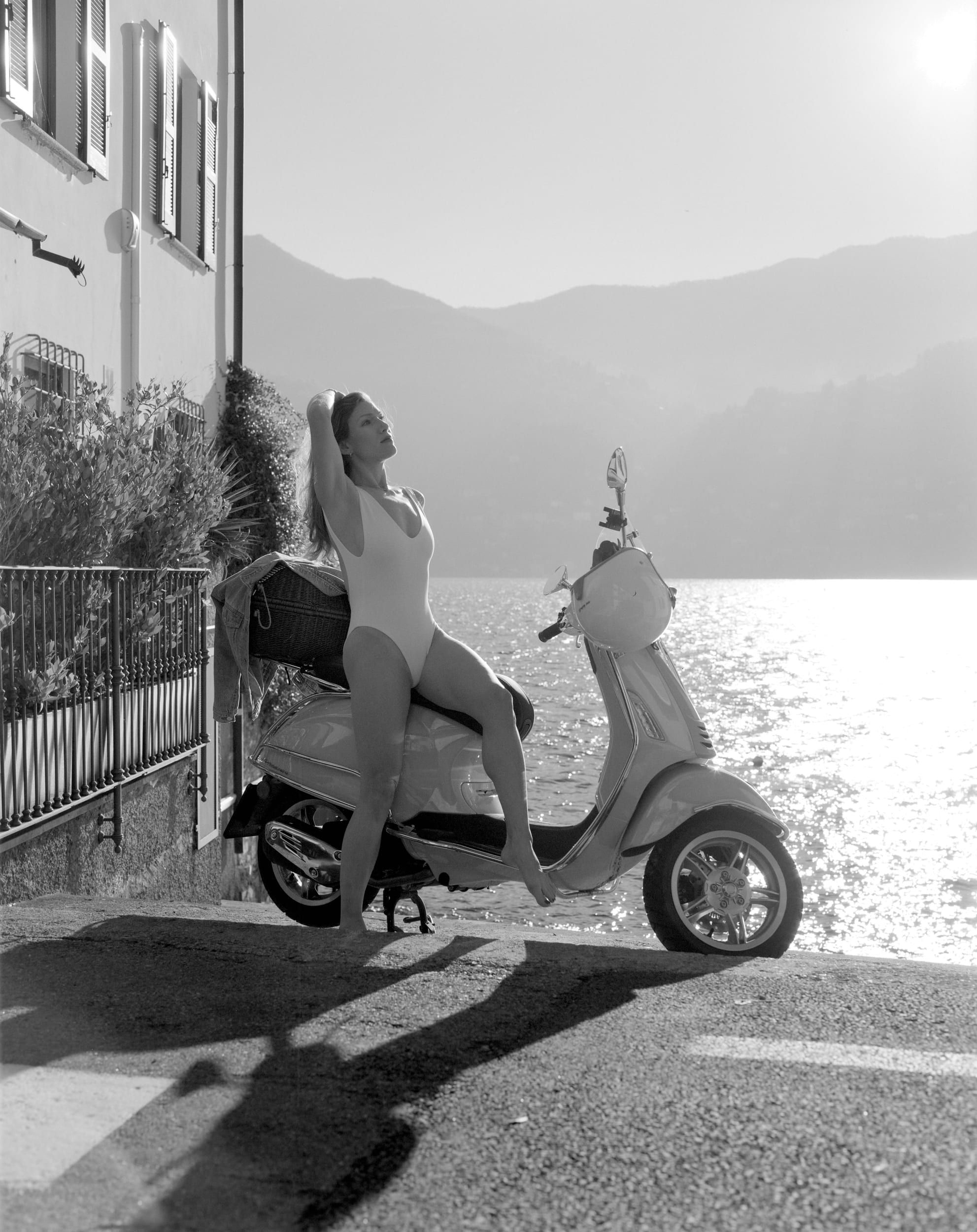 Black and white analog photograph shot on Mamiya RZ67 Pro II and Fujifilm Neopan Acros II 400 in Lake Como, Italy by TheAnalogPhotographer (United States). [Fashion]