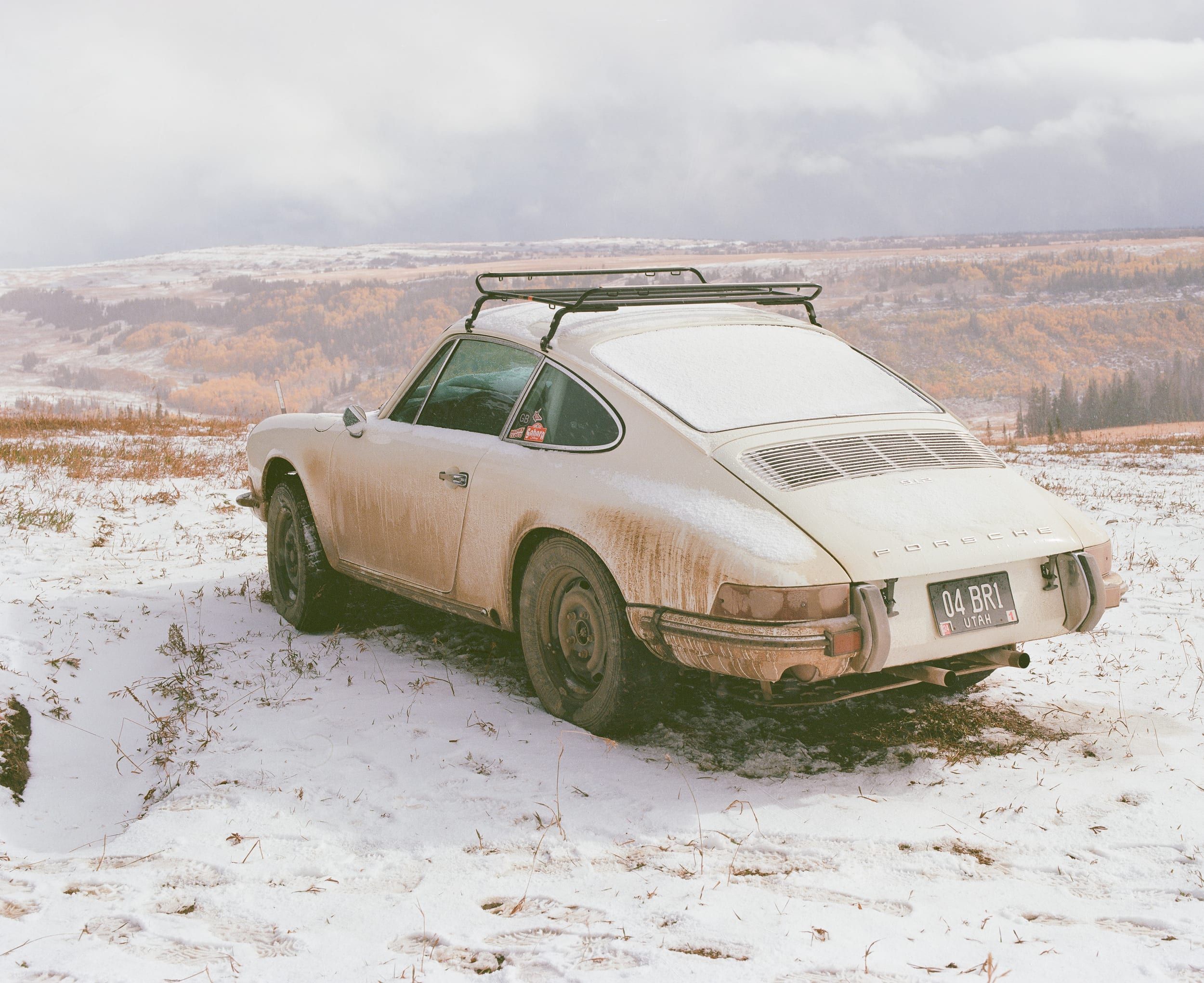 Color analog photograph shot on Mamiya RZ67 Pro II and Kodak Gold 200 with Sekor 90mm in Utah, USA by TheAnalogPhotographer (United States). [Automotive]