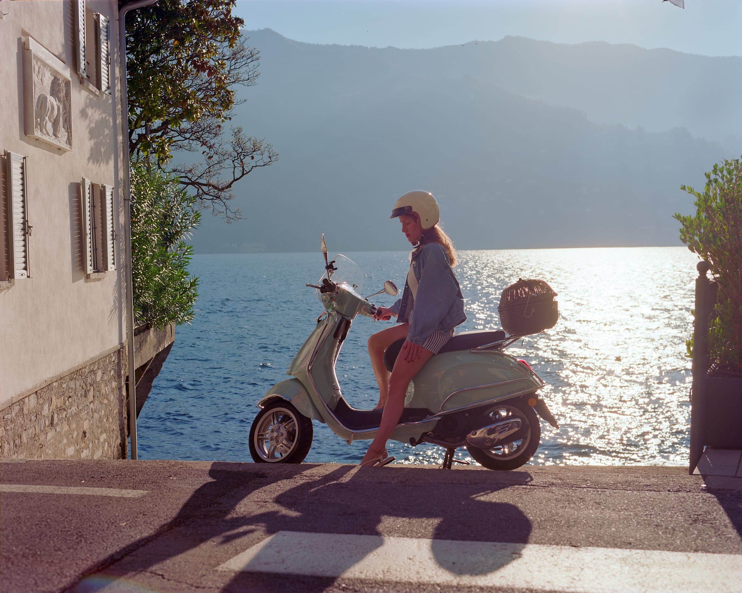 Color analog photograph shot on Mamiya RZ67 Pro II and Kodak Professional Ektar 100 in Lake Como, Italy by TheAnalogPhotographer (United States). [Fashion]