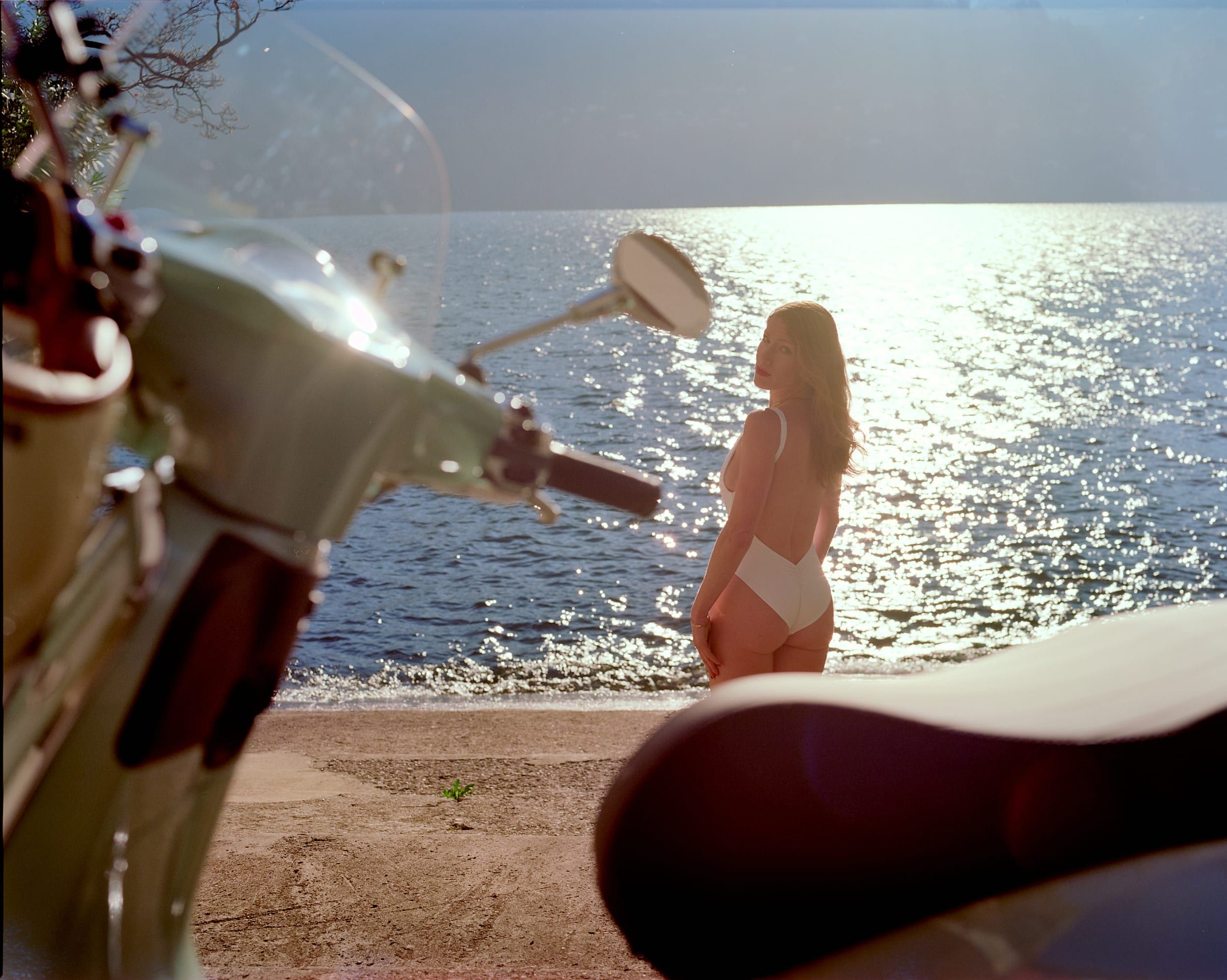 Color analog photograph shot on Mamiya RZ67 Pro II and Kodak Professional Ektar 100 in Lake Como, Italy by TheAnalogPhotographer (United States). [Fashion]
