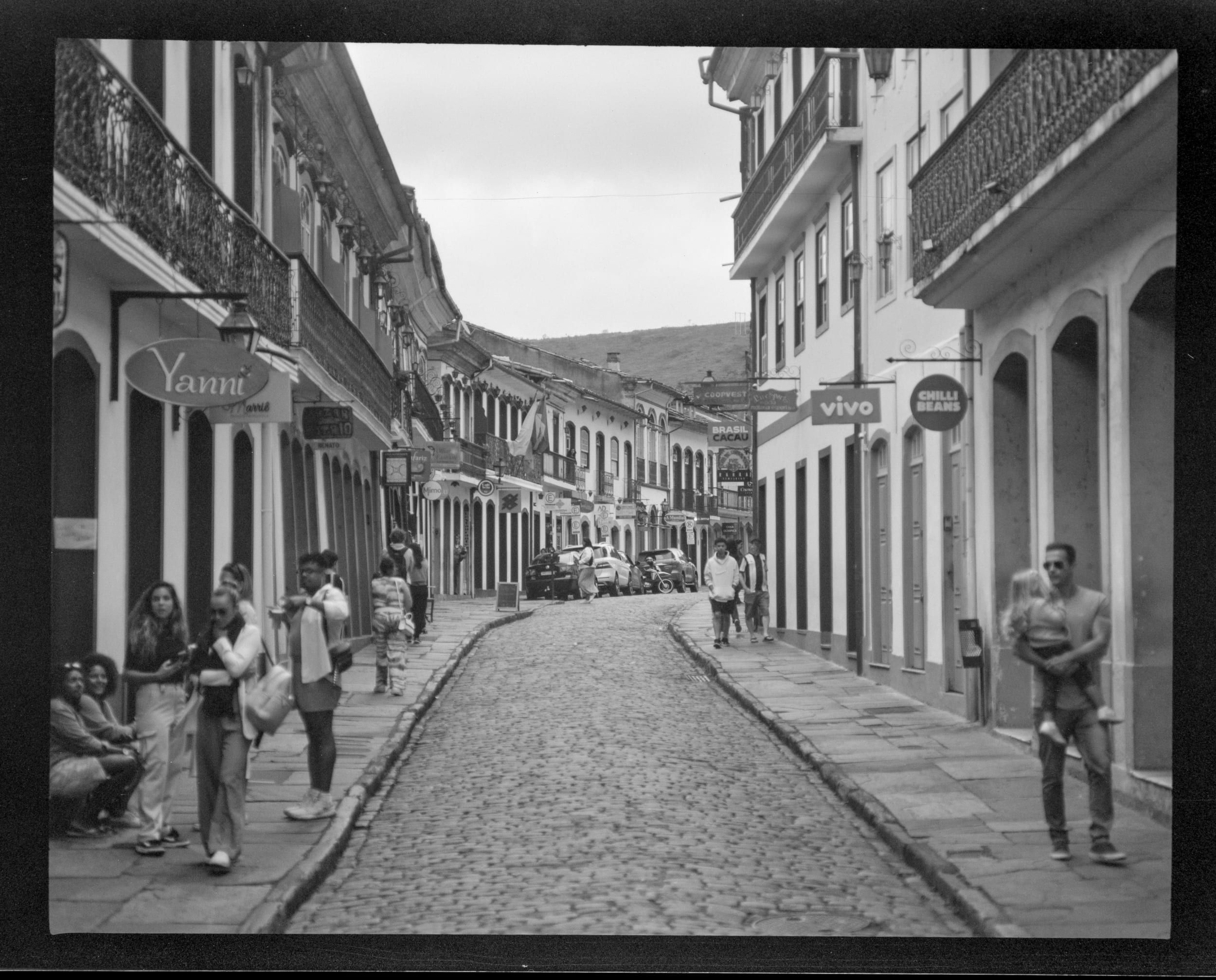 Black and white analog photograph shot on Pentax 67 and Lucky SHD 400 with Takumar 105mm f/2.4 in Ouro Preto, Brazil by geologyncoffee (Brazil). [Travel]