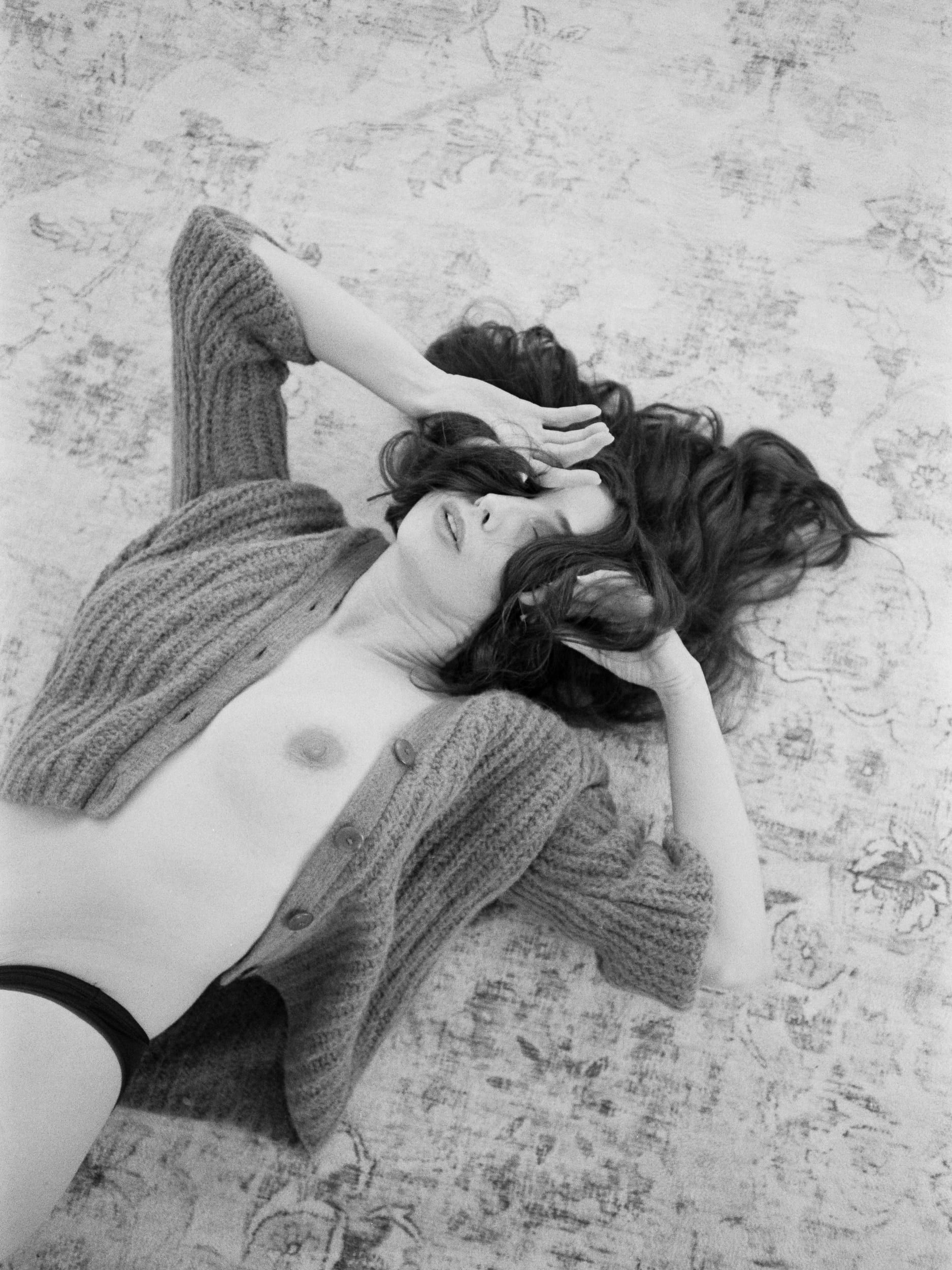 Black and white analog photograph shot on Canon AF35M and Kodak Professional T-Max 400 with 35mm in Columbus, Ohio by Jack_von_Linden (United States). [Boudoir (NSFW)]