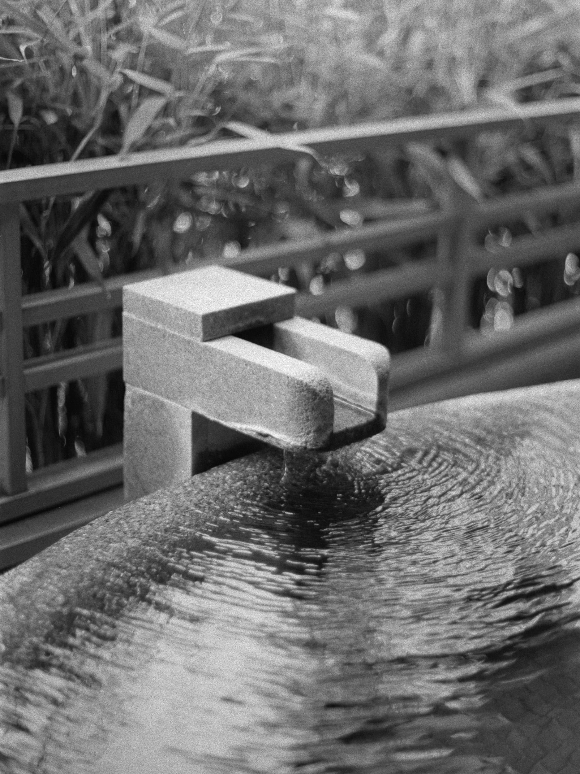 Black and white analog photograph shot on Contax RX and Ilford Hp5 Plus with Carl Zeiss Planar T* 50mm f1.4 in Hakone, Japan by Jack_von_Linden (United States). [Environmental]