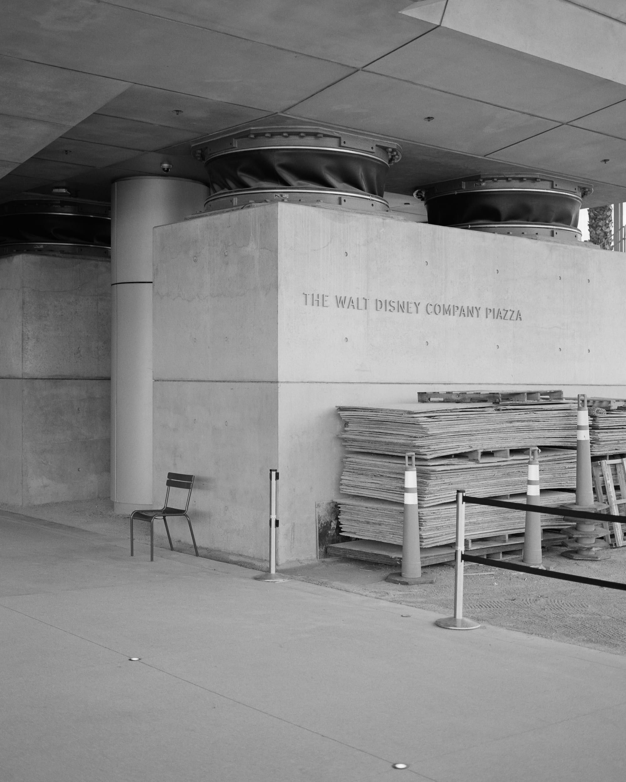 Black and white analog photograph shot on Mamiya 7ii and Kodak Professional T-Max 400 with 80mm f4 in LACMA, Los Angeles, California by Jack_von_Linden (United States). [Landscape]