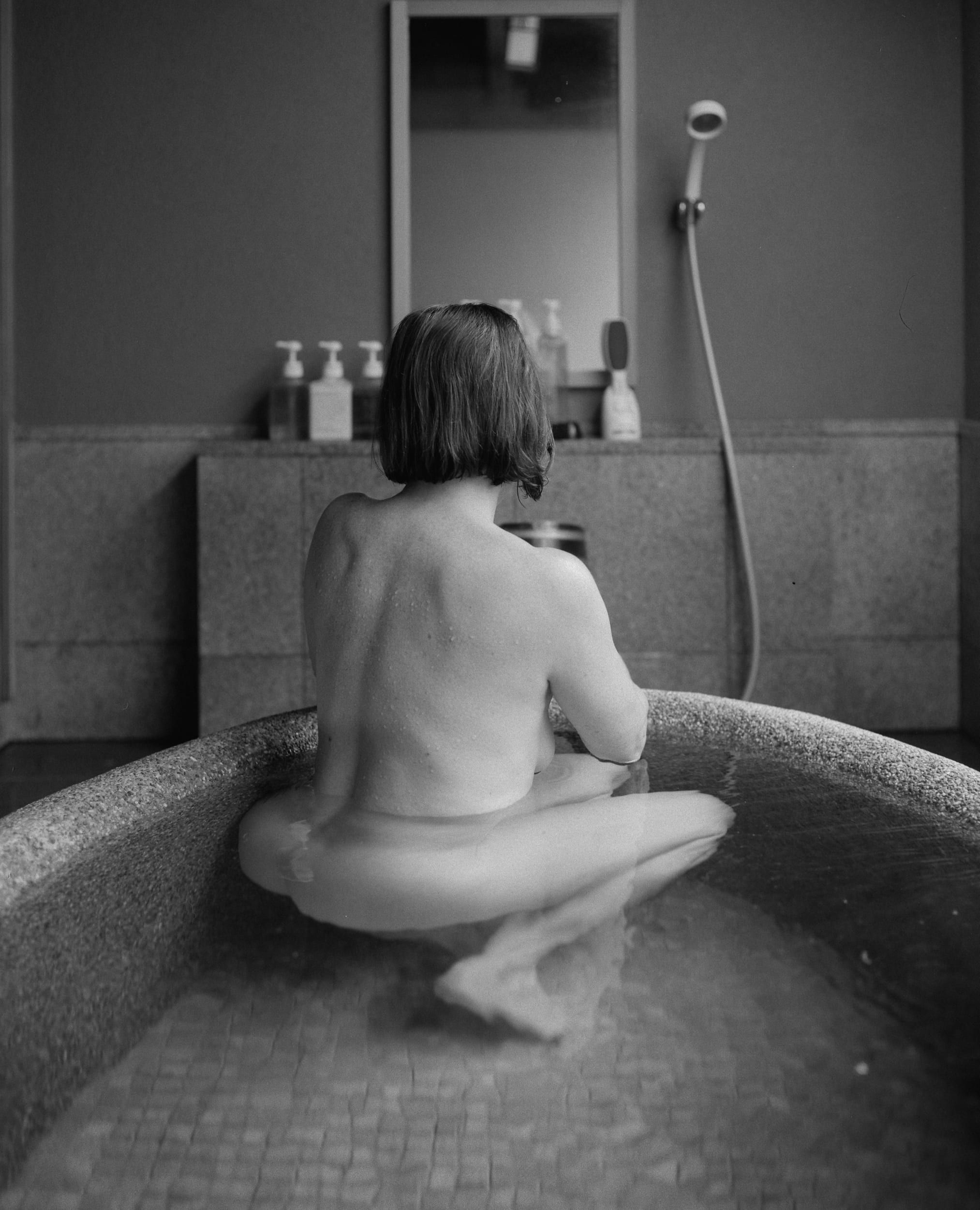Black and white analog photograph shot on Plaubel Makina 670 and Kentmere Pan 400 with Nikkor 80mm f2.8 (fixed) in Hakone, Japan by Jack_von_Linden (United States). [Boudoir (NSFW)]